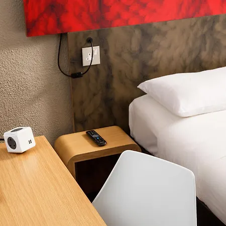 Ibis Centre Irving Street 2*