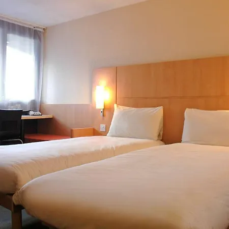 Ibis Centre Irving Street 2*