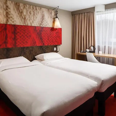 Ibis Centre Irving Street 2*