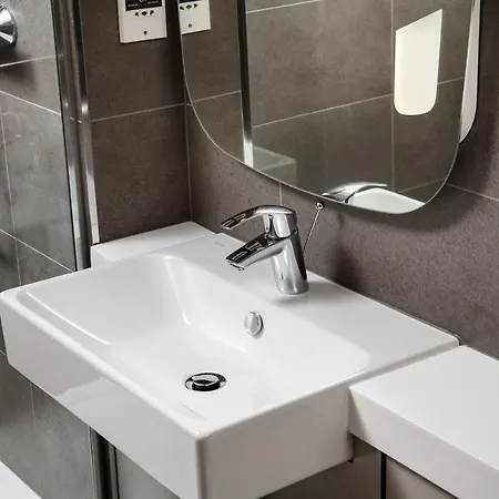 Ibis Centre Irving Street 2* Birmingham